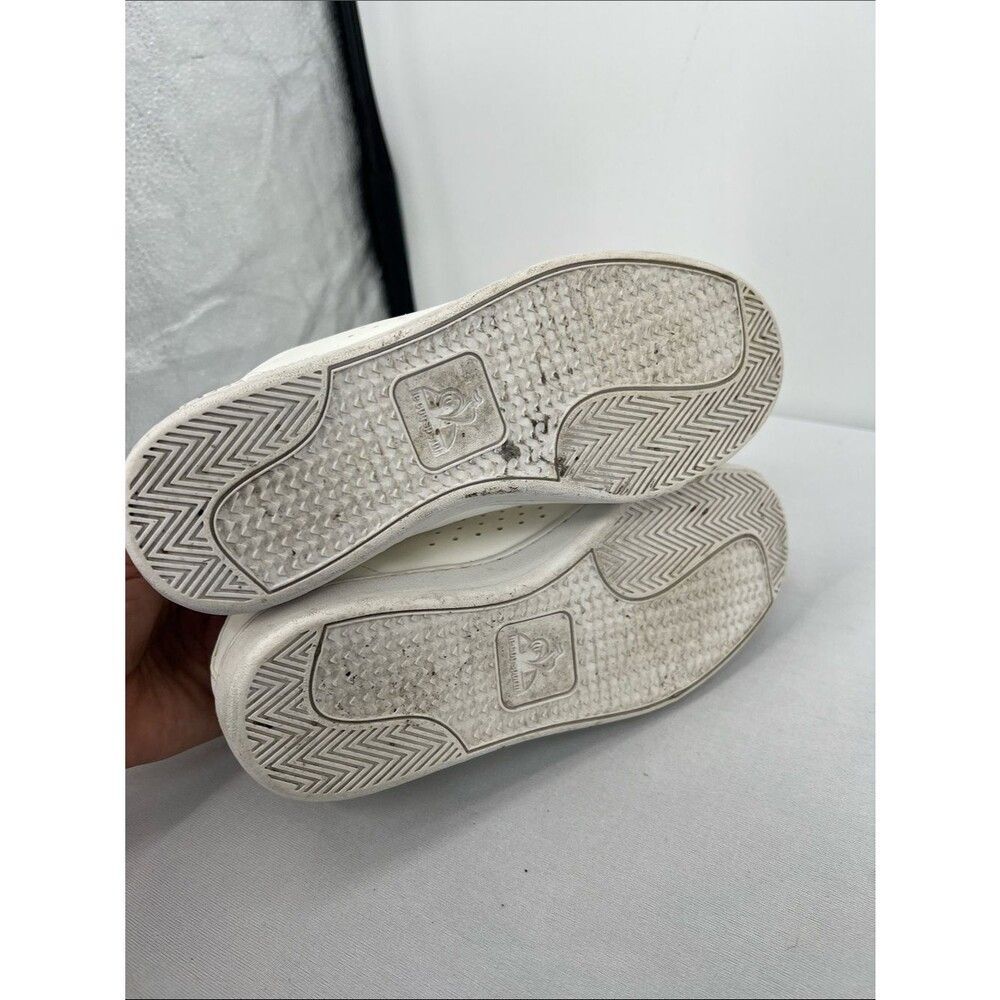 Le Coq Sportif White Sneakers with Green Heel Tab and Tricolor Lace Detail - Picture 6 of 9